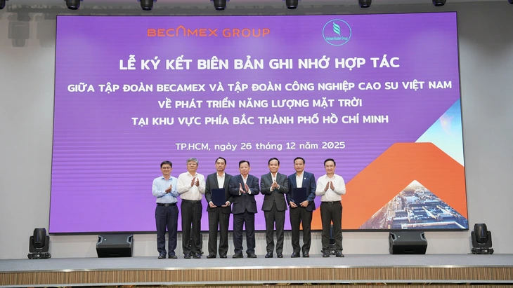 Bí thư Thành ủy TP.HCM khảo sát, giao nhiệm vụ hiện thực hóa đề án 'thành phố khoa học công nghệ' - Ảnh 4.