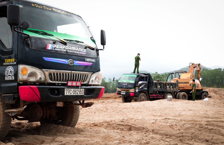 khai thác cát - Ảnh 2.