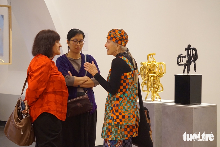 ‘Vú dài ba thước dắt lưng’ trong tranh Vũ Hiệp có gì mà hấp dẫn? - Ảnh 2.