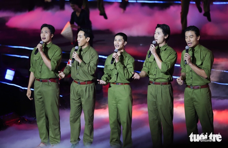 Hòa Minzy - Ảnh 2.