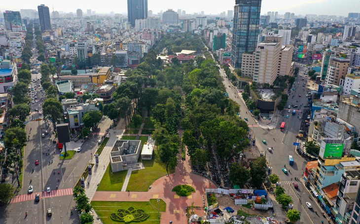 Chợ Tết cho công nhân cấp nước - Ảnh 2.