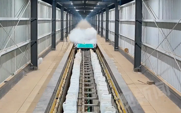 Trung Quốc ghi dấu hai cột mốc mới trong hạ tầng giao thông - Ảnh 2.