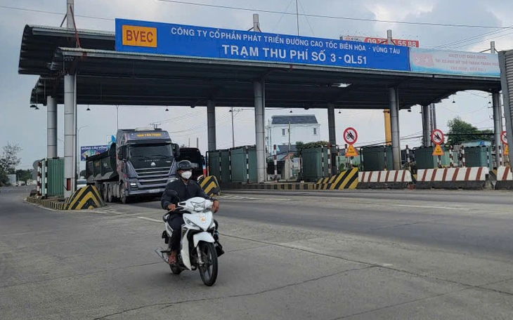 Sở Xây dựng TP.HCM có công văn khẩn báo cáo Bộ Xây dựng về ngày dỡ trạm BOT quốc lộ 51 - Ảnh 2.