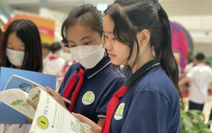 Chọn bộ sách 'Kết nối tri thức với cuộc sống': Để đảm bảo sự ổn định - Ảnh 4.