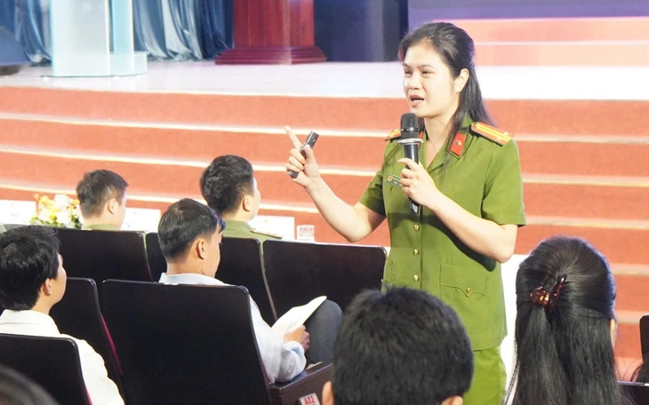 Sinh viên bị 'bắt cóc online', tự thuê nhà nghỉ nhốt mình theo yêu cầu kẻ lừa đảo - Ảnh 2.