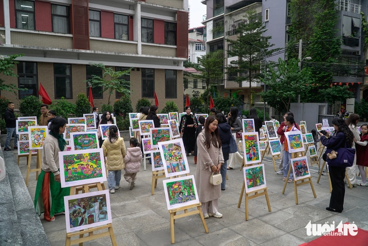 Hơn 100.000 bức tranh vẽ ngôi trường mơ ước của em - Ảnh 3.