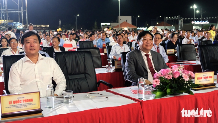 Festival hoa kiểng Sa Đéc lần thứ 2 nâng tầm chuỗi giá trị ngành hàng hoa kiểng Đồng Tháp - Ảnh 2.