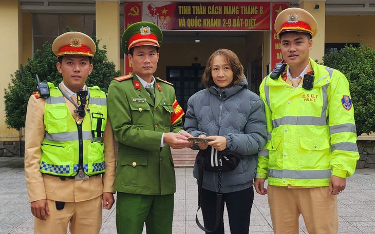 Mới chạy xe máy được 2 tháng thì bị trộm, gần 12 năm sau được CSGT tìm thấy trả lại - Ảnh 2.