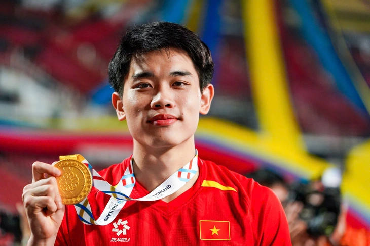 Quả bóng vàng Việt Nam - Ảnh 2.