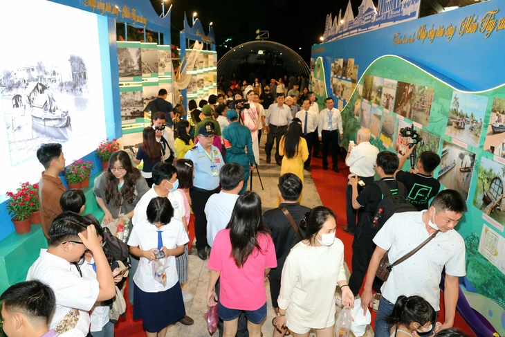 Lễ hội văn hóa sông nước - Ảnh 4.