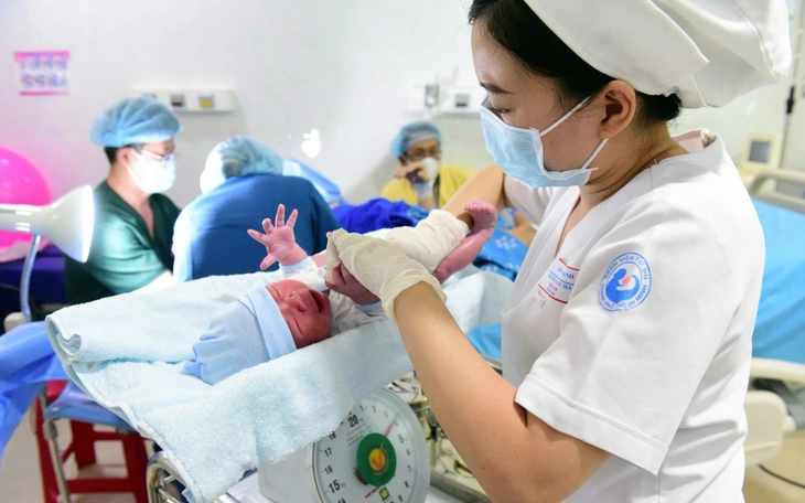 Cách tắm có thể gây ảnh hưởng đến chức năng sinh sản của nam giới - Ảnh 2.