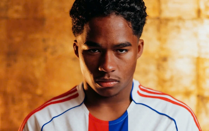 Ronaldo nhận giải Cầu thủ xuất sắc nhất Trung Đông - Ảnh 3.