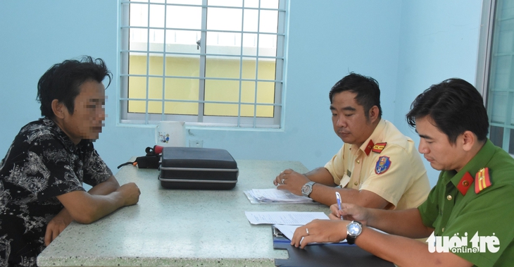 Thuyền trưởng và thuyền viên sử dụng ma túy khi đang lái sà lan - Ảnh 3.