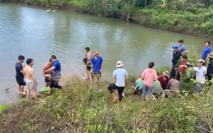 Tìm thấy thi thể học sinh lớp 5 dưới hồ Ea Đăng - Ảnh 3.