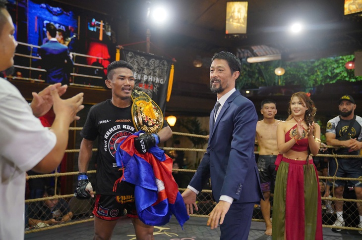 johnny trí nguyễn - Ảnh 2.