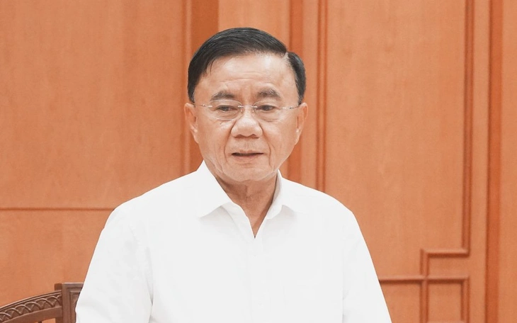 Ban Bí thư: Áp dụng biện pháp xác thực danh tính bắt buộc đối với người dùng mạng xã hội  - Ảnh 2.