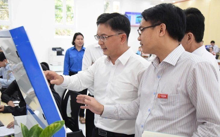 Thành ủy TP.HCM khảo sát tại phường Thủ Dầu Một và Rạch Dừa - Ảnh 4.