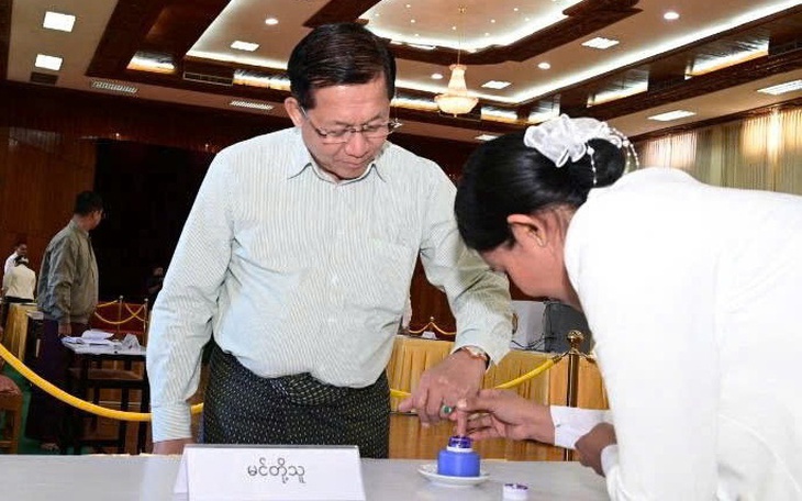 Bầu cử Myanmar giai đoạn 1: Phe quân đội ‘thắng áp đảo’ - Ảnh 2.