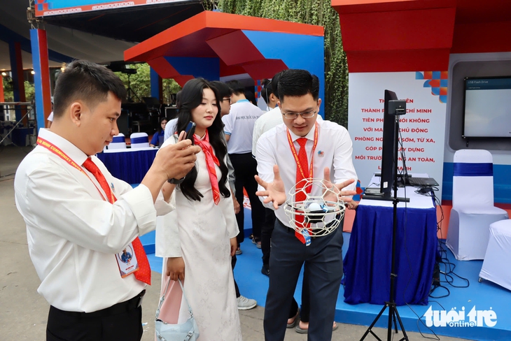 Đại hội - Ảnh 2.