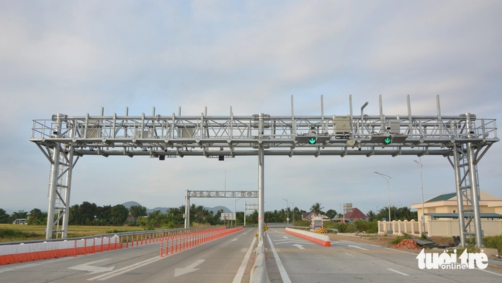 xe quá tải - Ảnh 2.