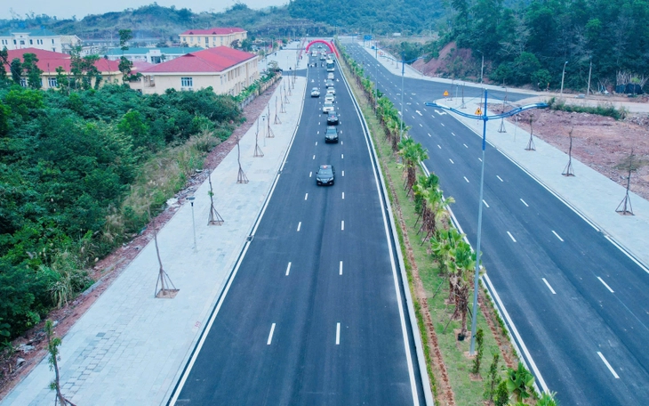 Hoàn thiện chính sách đặc thù về đặc khu Vân Đồn, Vân Phong, Phú Quốc để trình Bộ Chính trị - Ảnh 3.