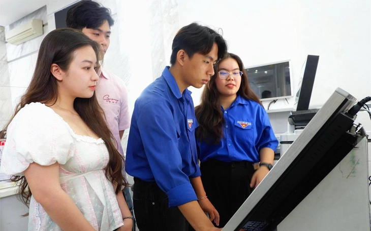 Khai mạc Đại hội Đoàn TP.HCM nhiệm kỳ 2025-2030  - Ảnh 2.