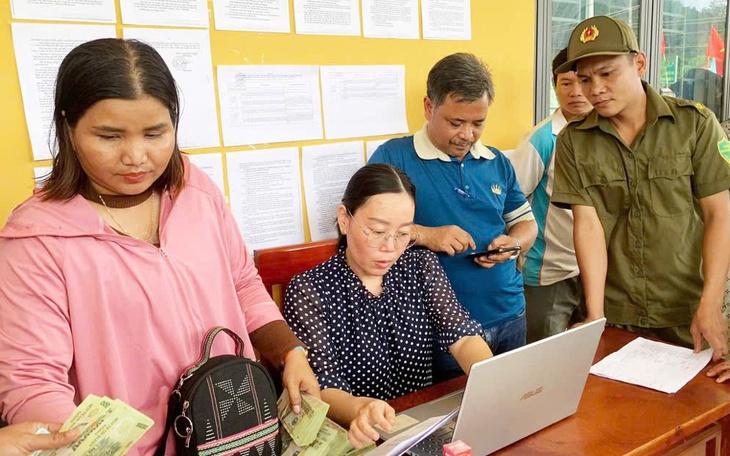 Hà Nội tặng quà người hưởng chính sách, người có công dịp Tết Bính Ngọ 2026 - Ảnh 2.