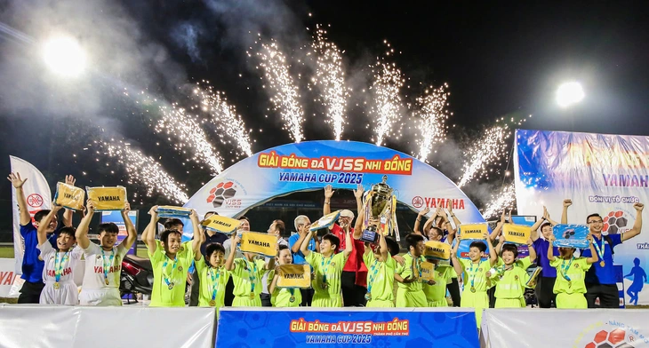 bóng đá học đường - Ảnh 2.