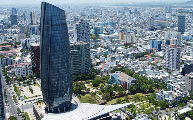 Thu từ dịch vụ bất động sản ở Đà Nẵng tăng gần 30% so với cùng kỳ - Ảnh 2.