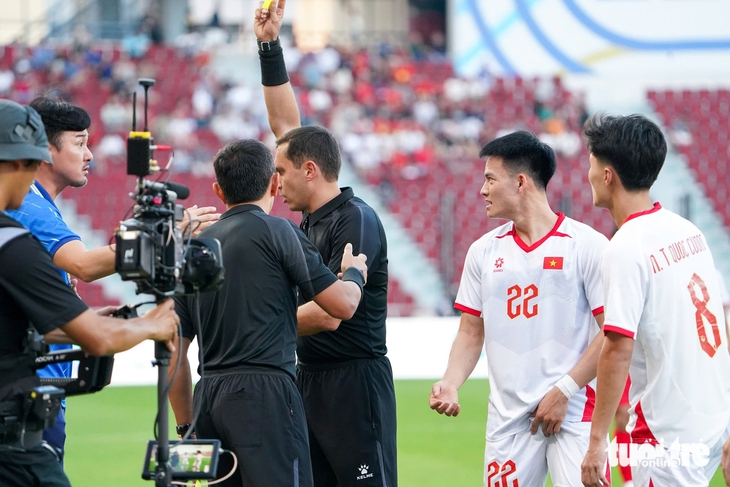 HLV Kim Sang Sik - Ảnh 3.