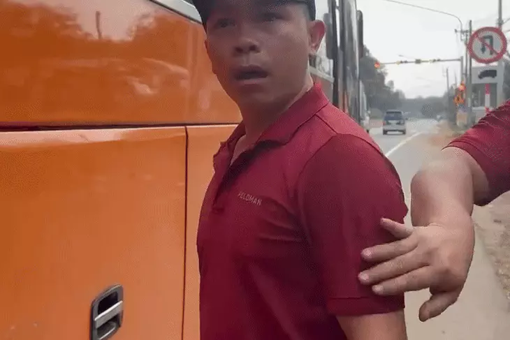 dọa đánh người - Ảnh 1.