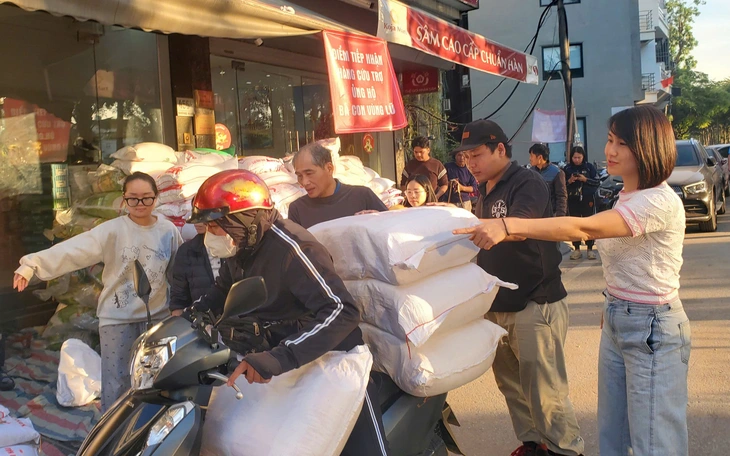 Nghĩa đồng bào - Kỳ cuối: Những đứa con vùng lũ được sẻ chia yêu thương - Ảnh 3.