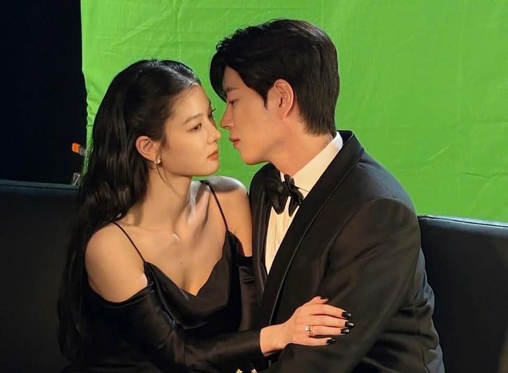 Kim Yoo Jung - Ảnh 2.