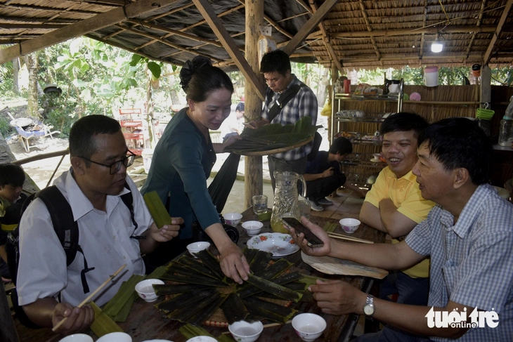 Vĩnh Long ra mắt mô hình du lịch cộng đồng đầu tiên ở xã Nhị Long - Ảnh 3.