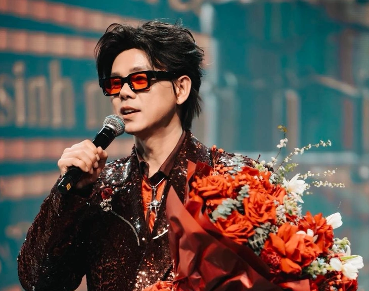 Phan Đinh Tùng tham vọng 'Khúc hát mừng sinh nhật' được như 'Gangnam Style' - Ảnh 1. Phan Đinh Tùng - Ảnh 1.