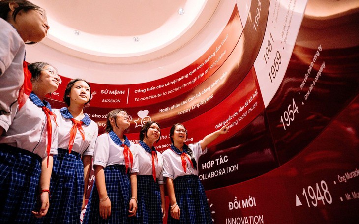 Sinh viên học như... đi ca sản xuất - Ảnh 2.