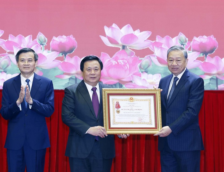 Tổng Bí thư Tô Lâm: Đào tạo không chỉ để 'biết' mà để 'làm', hướng tới các giá trị công - Ảnh 3.