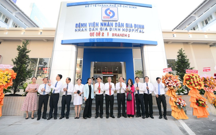 TP.HCM: Cụ bà nguy kịch vì sỏi chồng sỏi, bác sĩ cảnh báo thói quen gây sỏi - Ảnh 2.