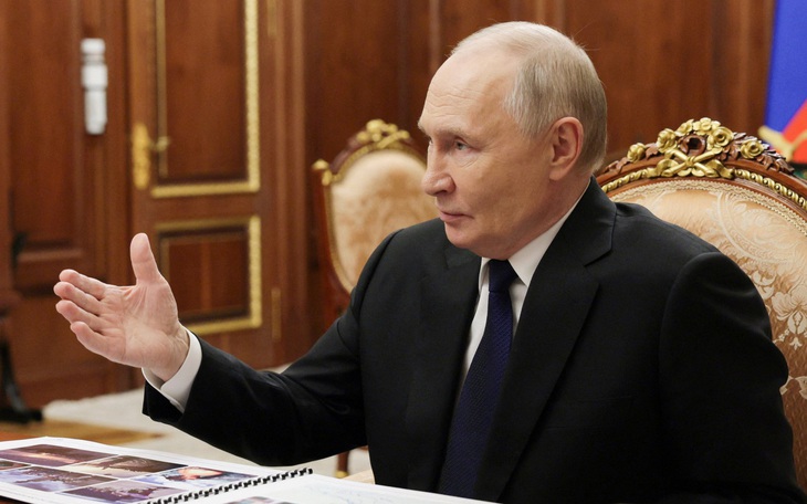 Tổng thống Putin phát biểu đón năm mới: Nga sẽ chiến thắng ở Ukraine - Ảnh 2.