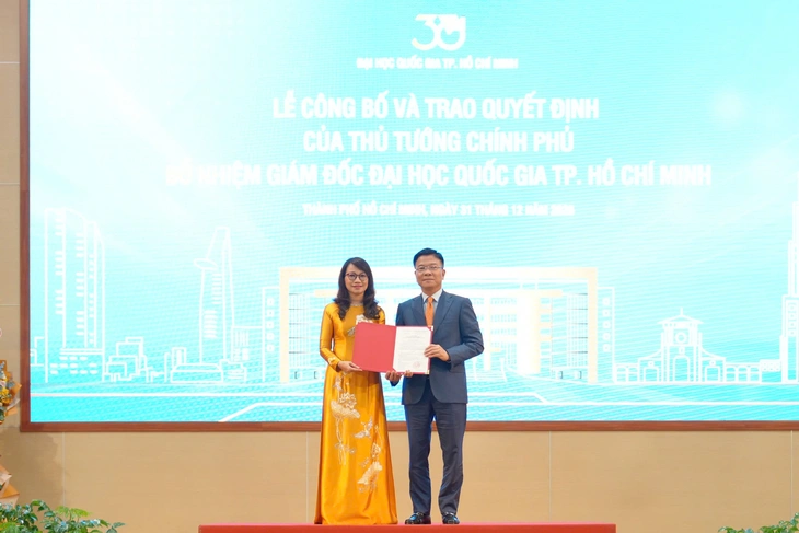 Tân Giám đốc ĐH Quốc gia TP.HCM: Ưu tiên giữ chân, thu hút người có tài, có đức - Ảnh 1.