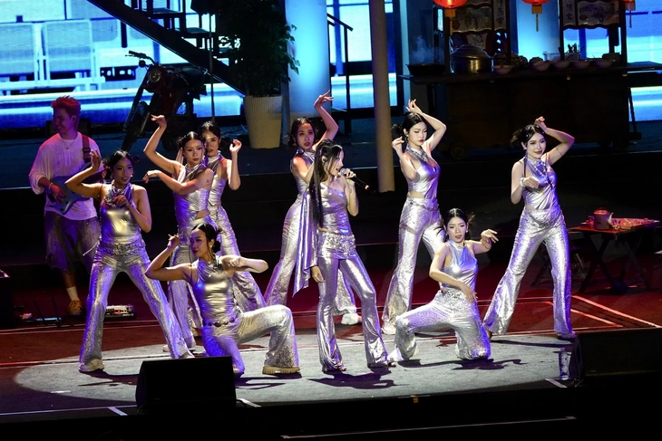 năm mới - Ảnh 2.