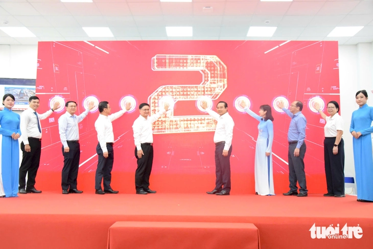 Chính thức ra mắt Trung tâm Phục vụ hành chính công TP.HCM, tiếp nhận cùng lúc 500 - 700 người - Ảnh 1.