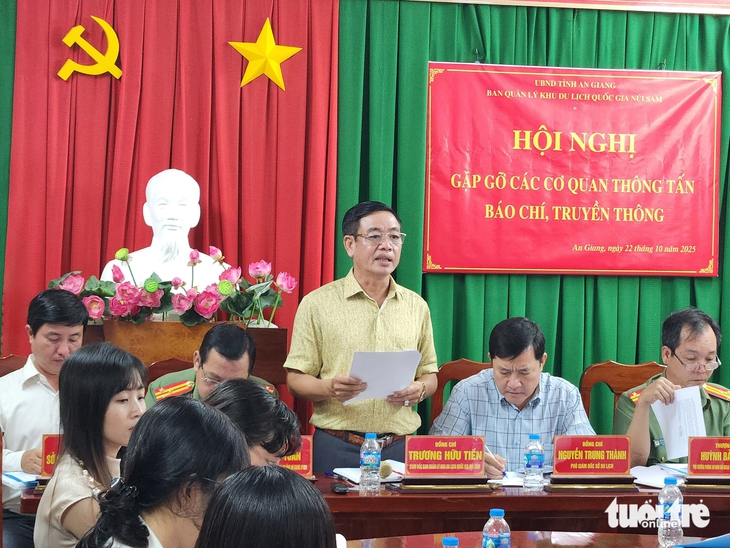 Dừng thu phí Núi Sam phải sử dụng ngân sách hay tiền công đức nuôi bộ máy? - Ảnh 3.