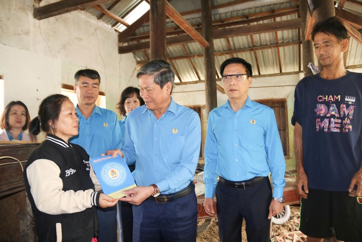 Công đoàn đồng hành cùng người lao động Khánh Hòa trong kỷ nguyên mới - Ảnh 2.