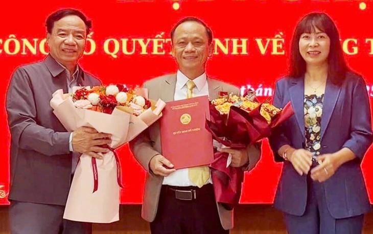 Khách mặc áo dài vào Mỹ Sơn được miễn phí vé tham quan - Ảnh 3.