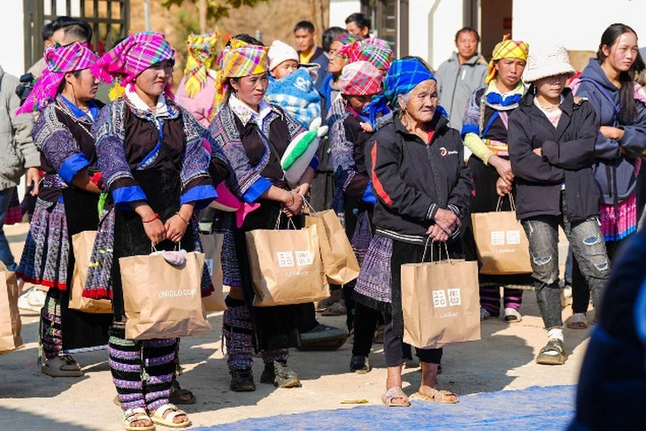 RE.UNIQLO - Ảnh 3.