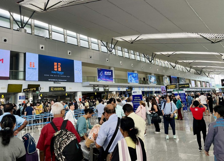 Làm việc - Ảnh 3.