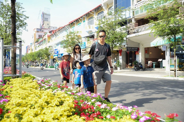 Khánh thành chỉnh trang đường Lê Lợi, Khang Điền 'làm đẹp' tiếp chợ Bến Thành, đường Nguyễn Huệ - Ảnh 6.