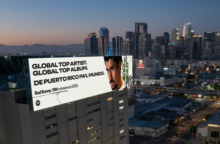 Bad Bunny vượt mặt Taylor Swift, trở lại ngôi vương trên Spotify- Ảnh 1.