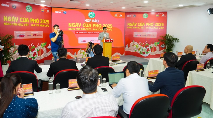 Họp báo Ngày của Phở sáng 4-12 tại TP.HCM - Ảnh: HỮU HẠNH